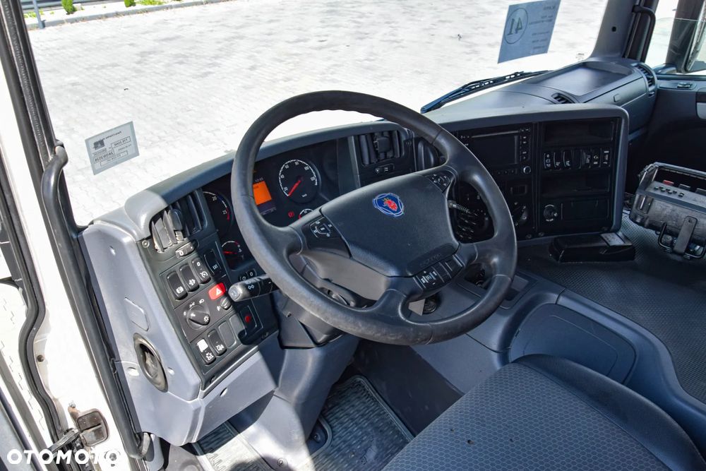 Scania P410 / 6x4 / EURO 6 / HDS HIAB X-HIDUO 158 B-3 / WYSUW x3 / ROTATOR / CHYWTAK / STEROWANIE RADIOWE / WYWROTKA / HYDROBURTA / AUTOMAT / KAMERA COFANIA / NAWIGACJA / HAK-ZACZEP / NISKI PRZEBIEG / 2018 / SERWISOWANY / SPROWADZONY - 33