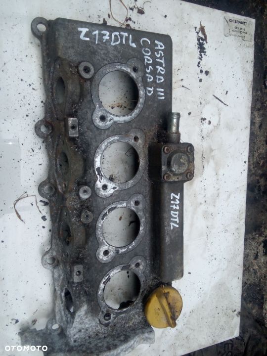 OPEL 1,7CDTI astra vectra zafira pokrywa zaworów Z17DTL - 1