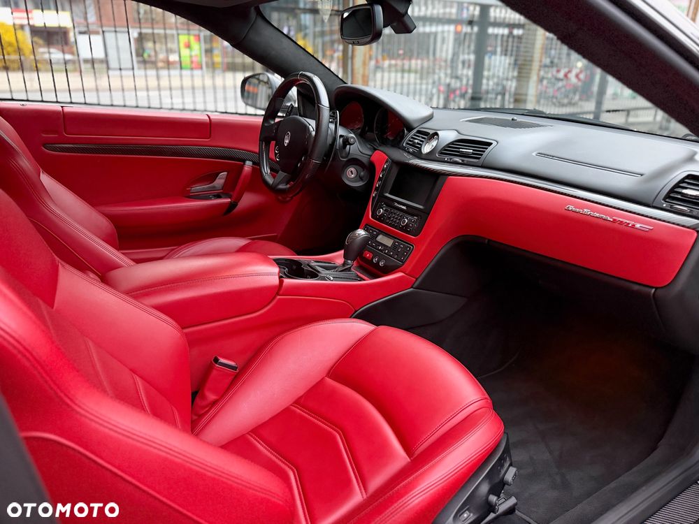 Maserati GranTurismo MC Stradale - 18
