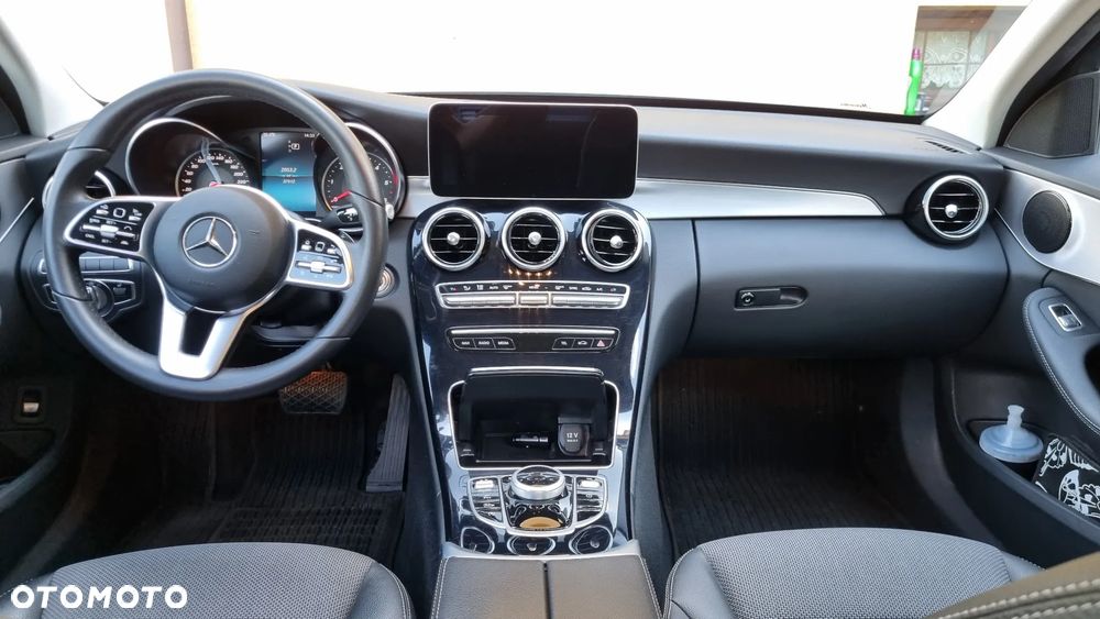 Mercedes-Benz Klasa C 220 d 4MATIC 9G-TRONIC - 12