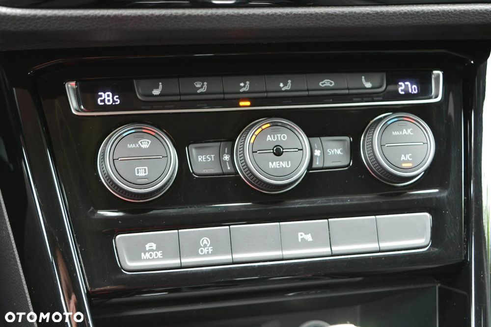 Volkswagen Touran 1.5 TSI EVO Highline DSG - 25