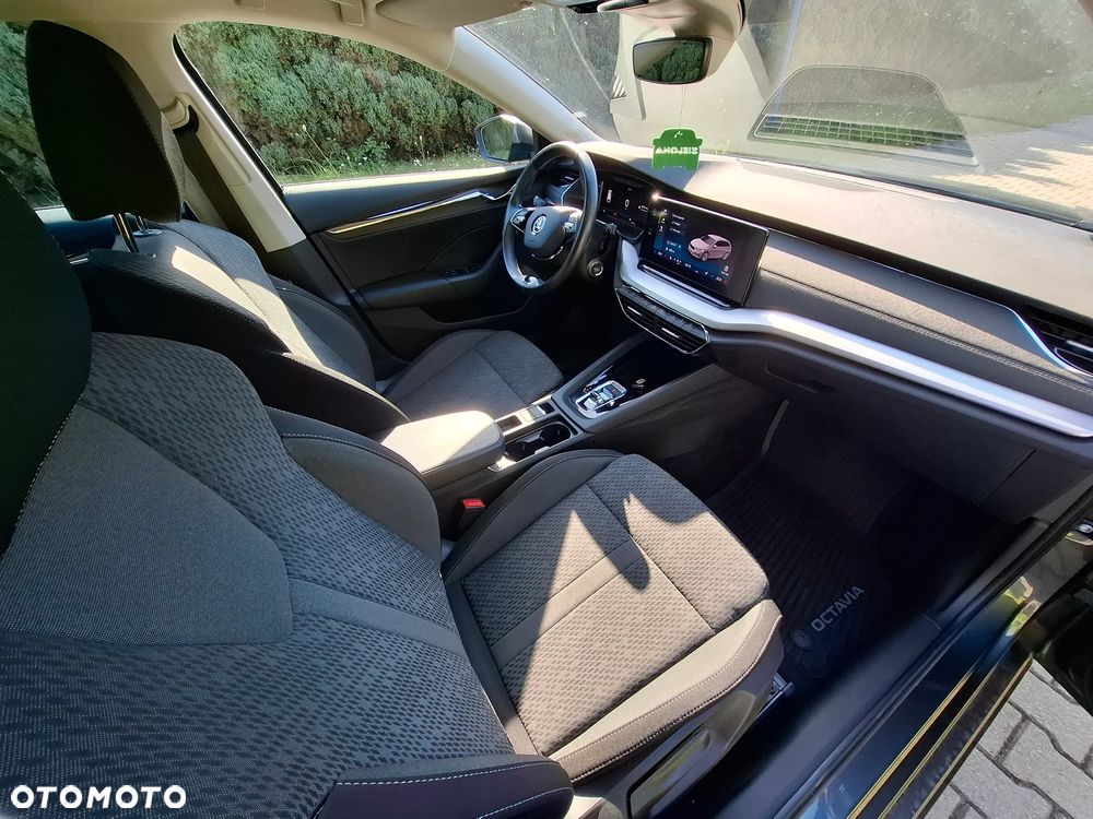 Skoda Octavia 2.0 TDI Style DSG - 9
