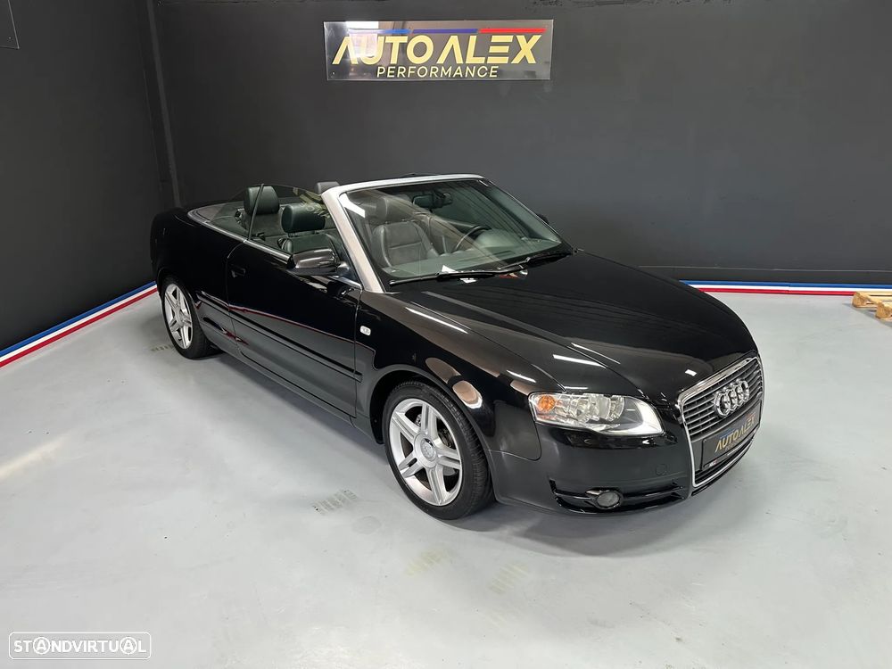 Audi A4 Cabrio 2.0 TDi Exclusive - 58
