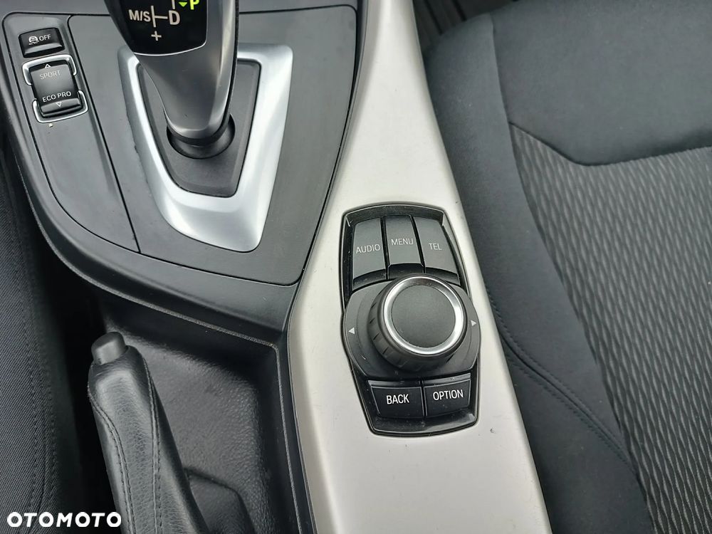 BMW Seria 1 116d Sport Line - 14