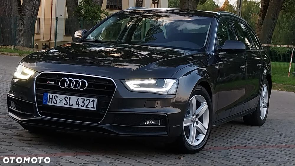 Audi A4 - 1