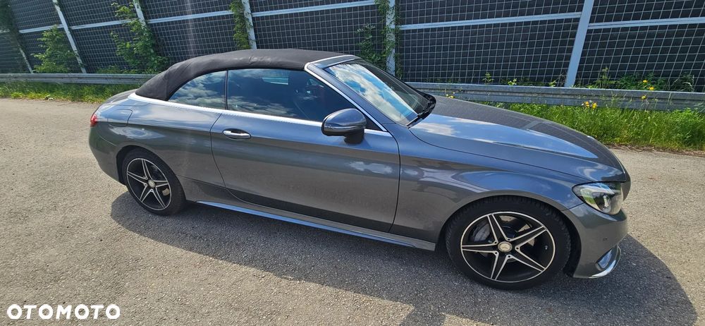 Mercedes-Benz Klasa C 300 9G-TRONIC - 10