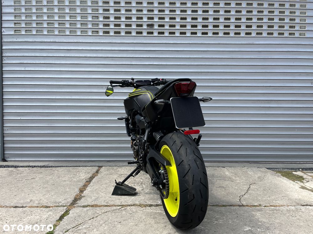 Yamaha MT - 15