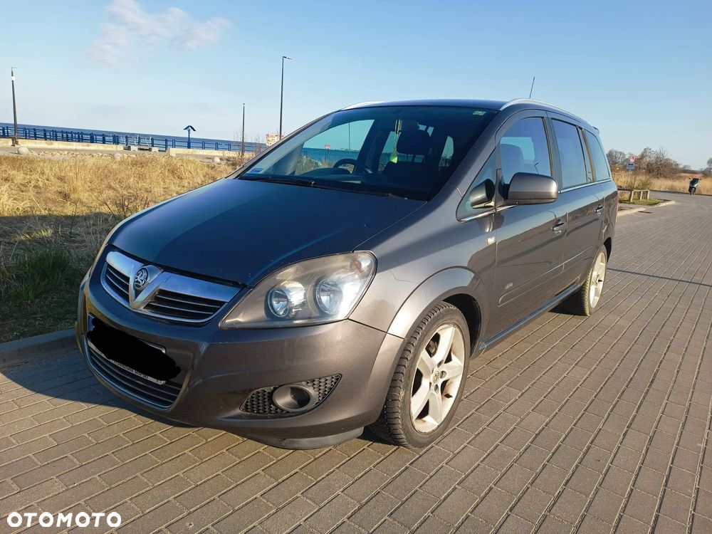 Opel Zafira - 1