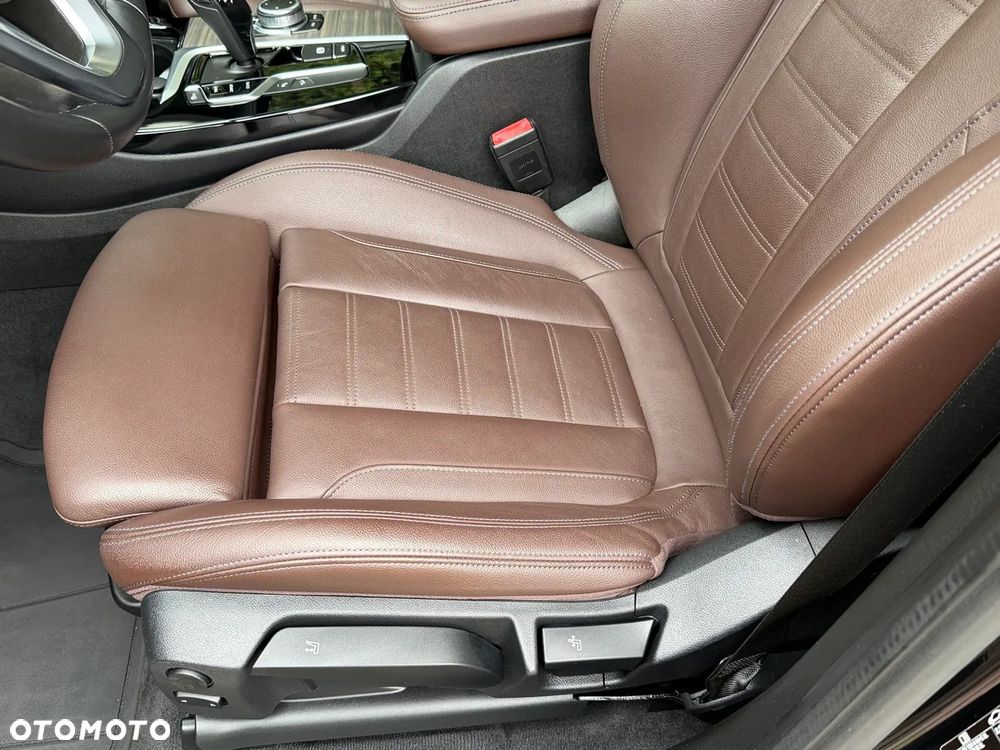 BMW X3 xDrive20d sport - 26