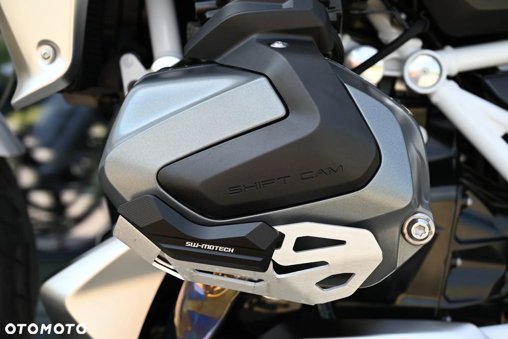 BMW R - 22