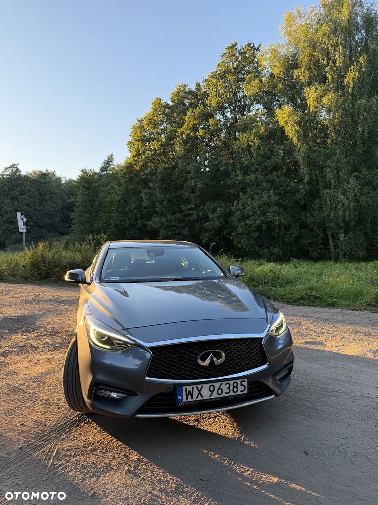Infiniti Q30 1.6t Premium Tech 7DCT - 18