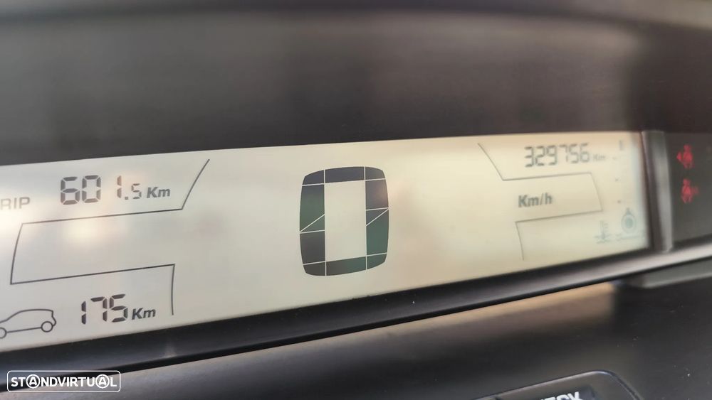 Citroën C4 1.6 HDi 110 VTR - 4