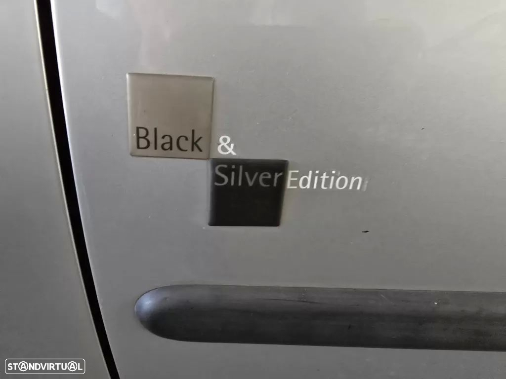 Peugeot 107 1.0 Black&Silver E5 - 3