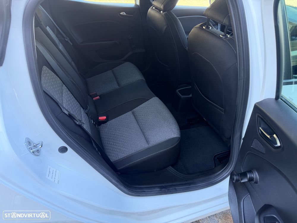 Renault Clio BLUE dCi 85 BUSINESS EDITION - 16