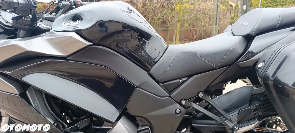 Kawasaki Ninja 1000 SX - 36