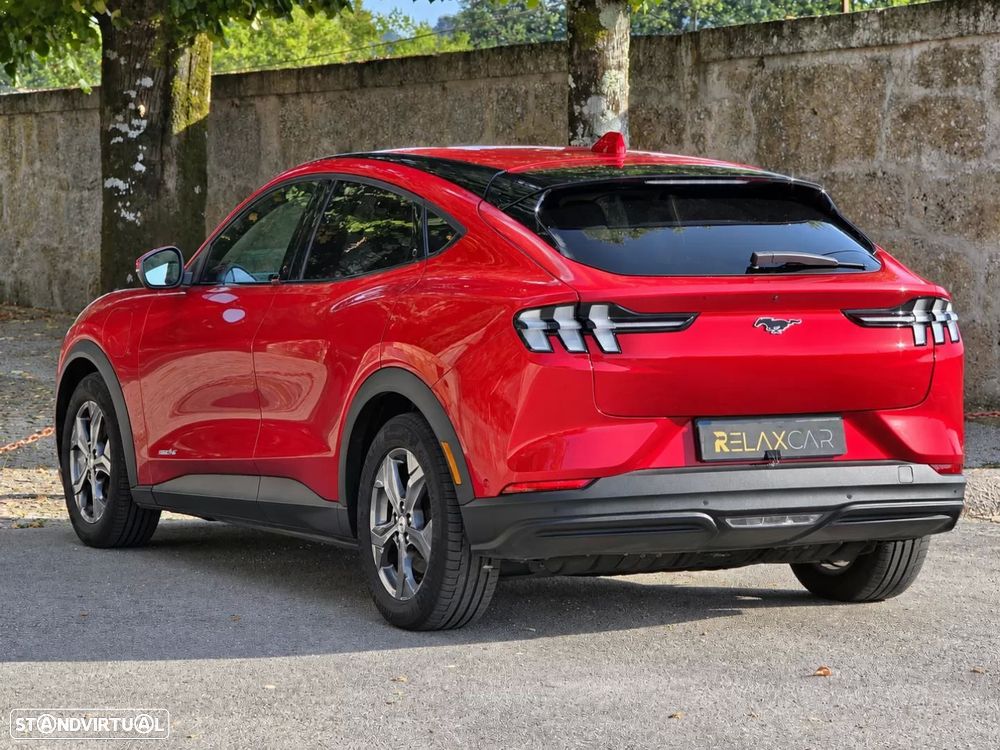 Ford Mustang Mach-E 75.7 kWh Base - 9