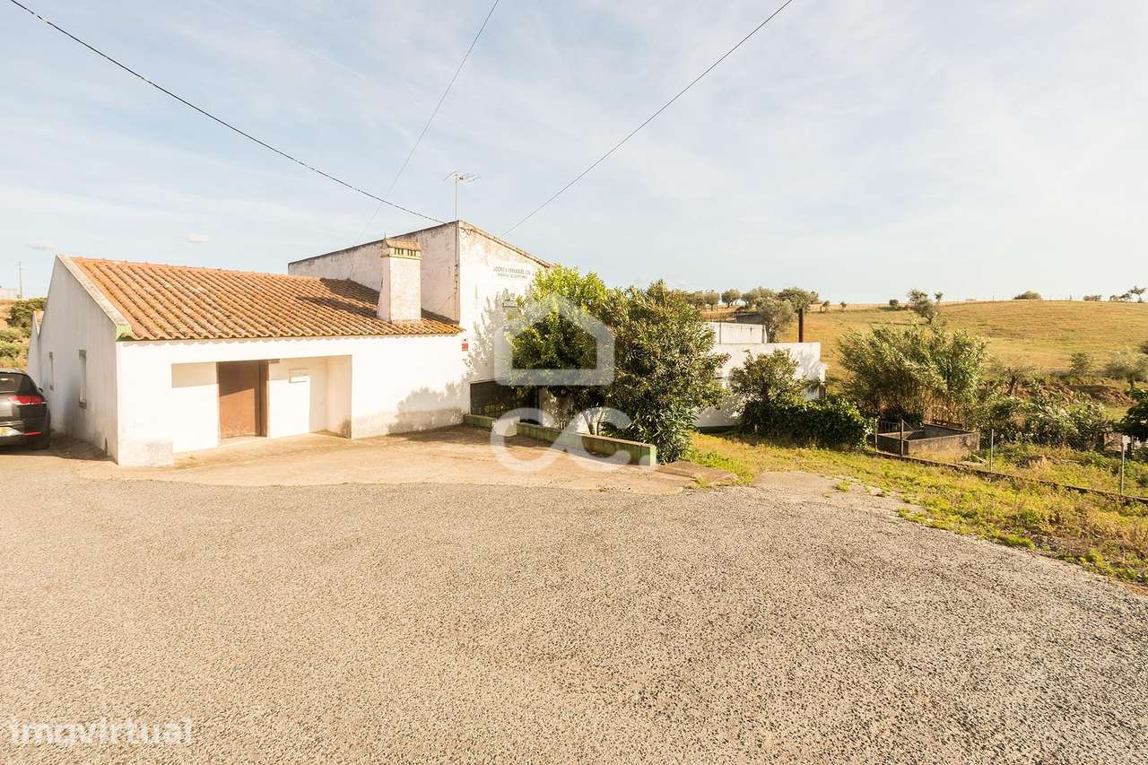 Quinta de 8250 m2 com Moradia T3+1 e Armazém | Nossa Sra. de Machede - Grande imagem: 4/34