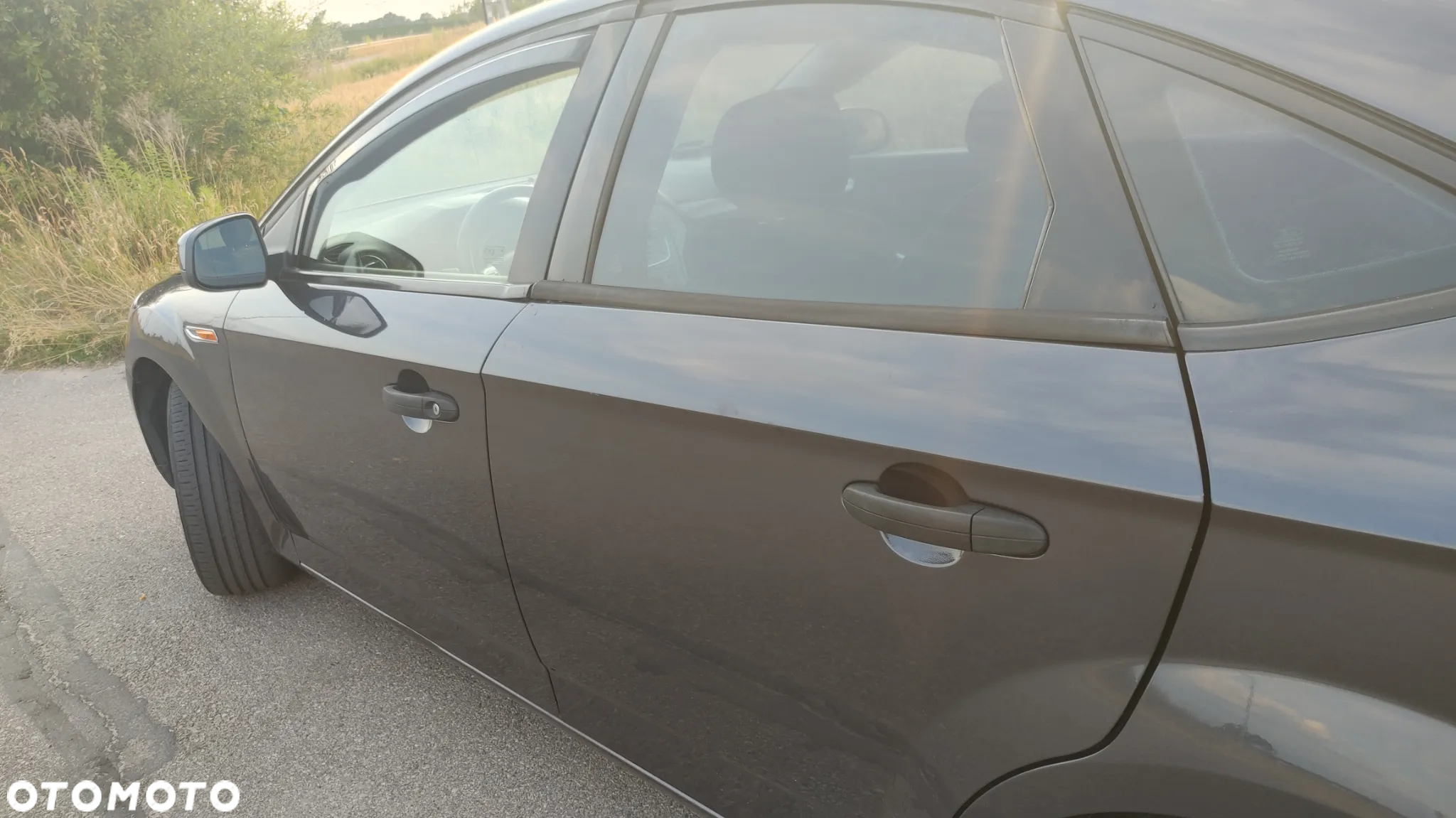 Ford Mondeo 2.0 Ambiente - 22