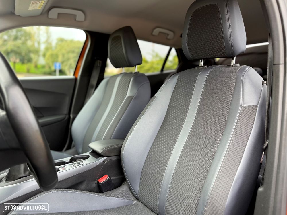 Peugeot 2008 1.2 PureTech Allure - 11