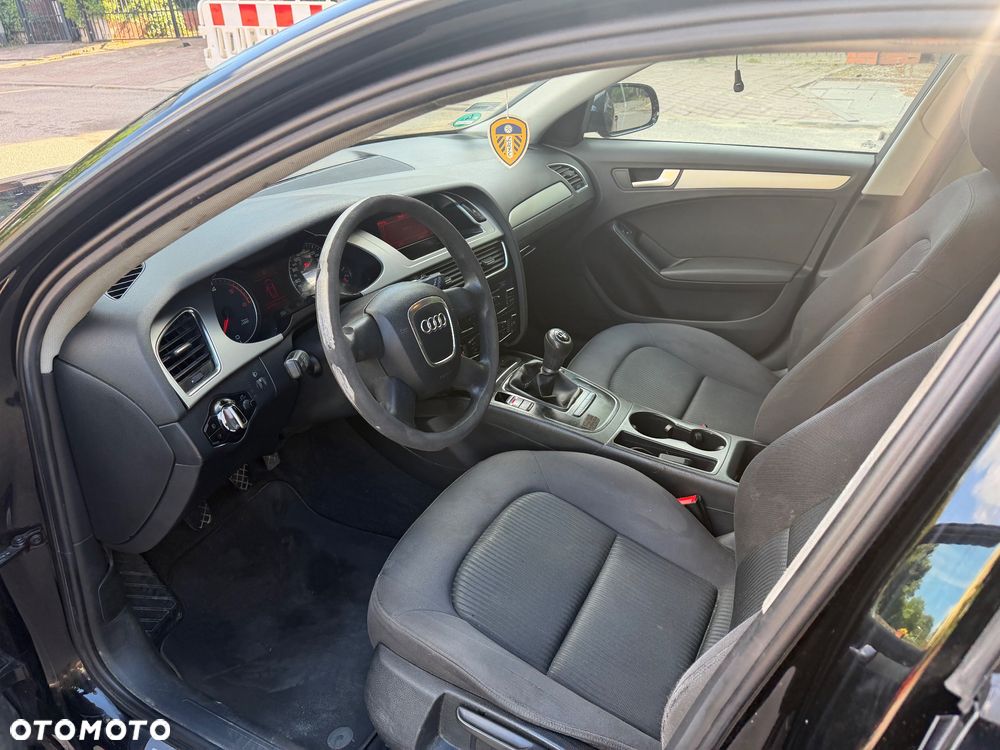 Audi A4 Avant 2.0 TDI - 7