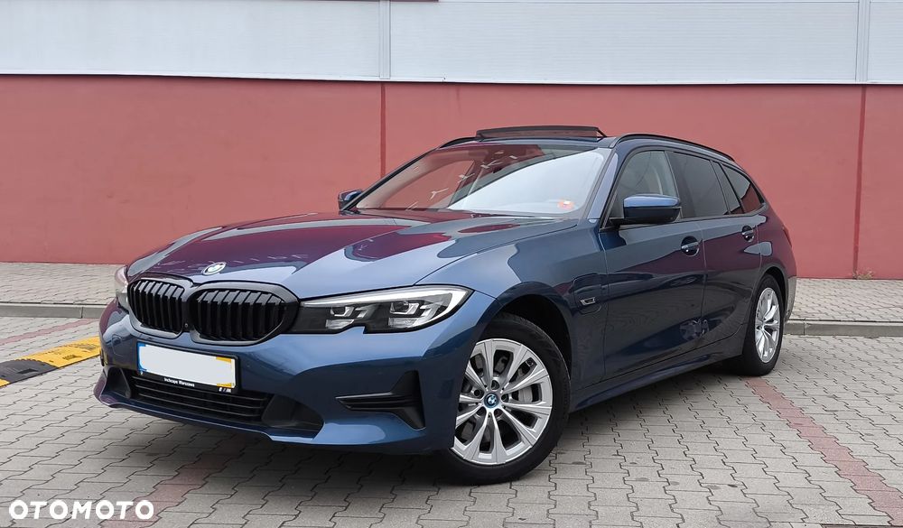 BMW Seria 3 330e Luxury Line - 22