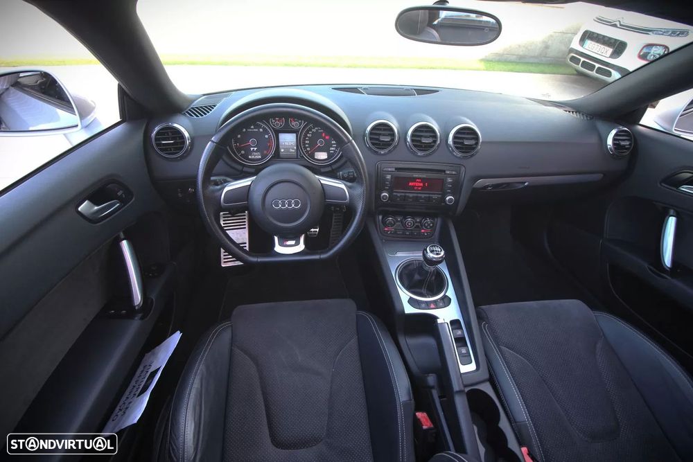 Audi TT Roadster 2.0 TFSi S-line - 28