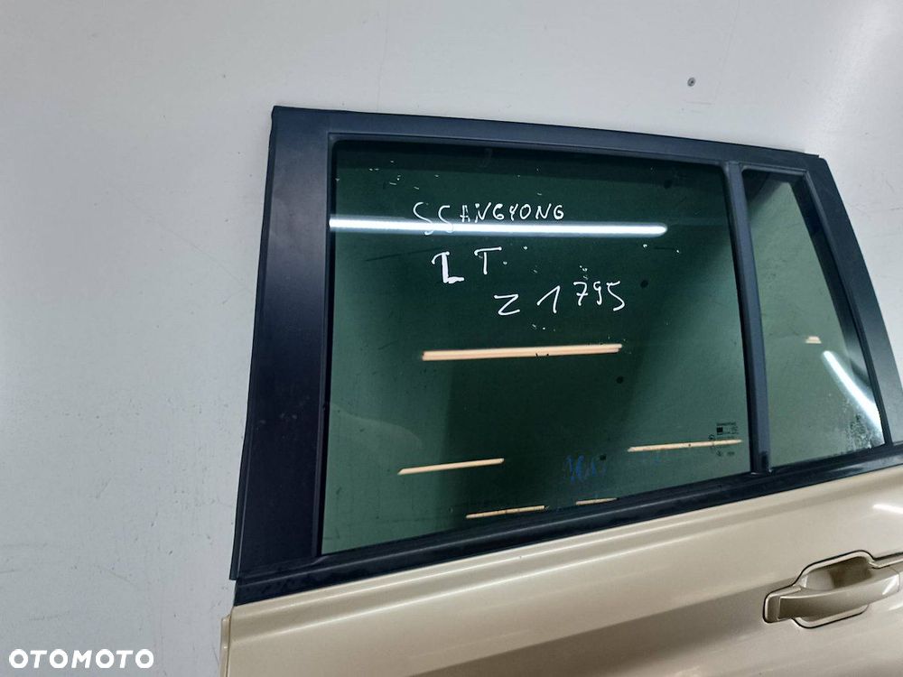 DRZWI TYŁ LEWY  SSANGYONG KYRON EA0 - 7