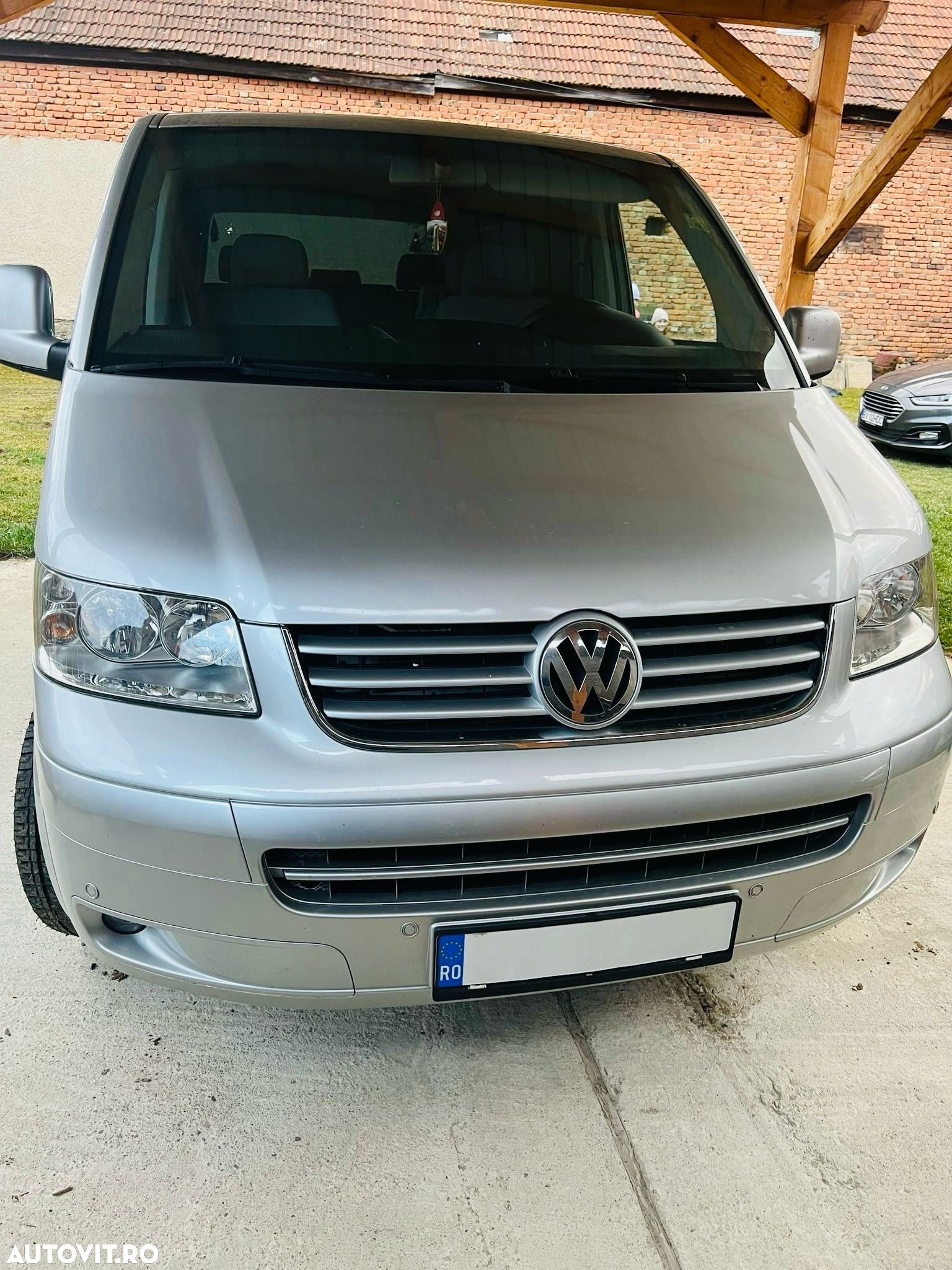 Volkswagen Multivan - 22