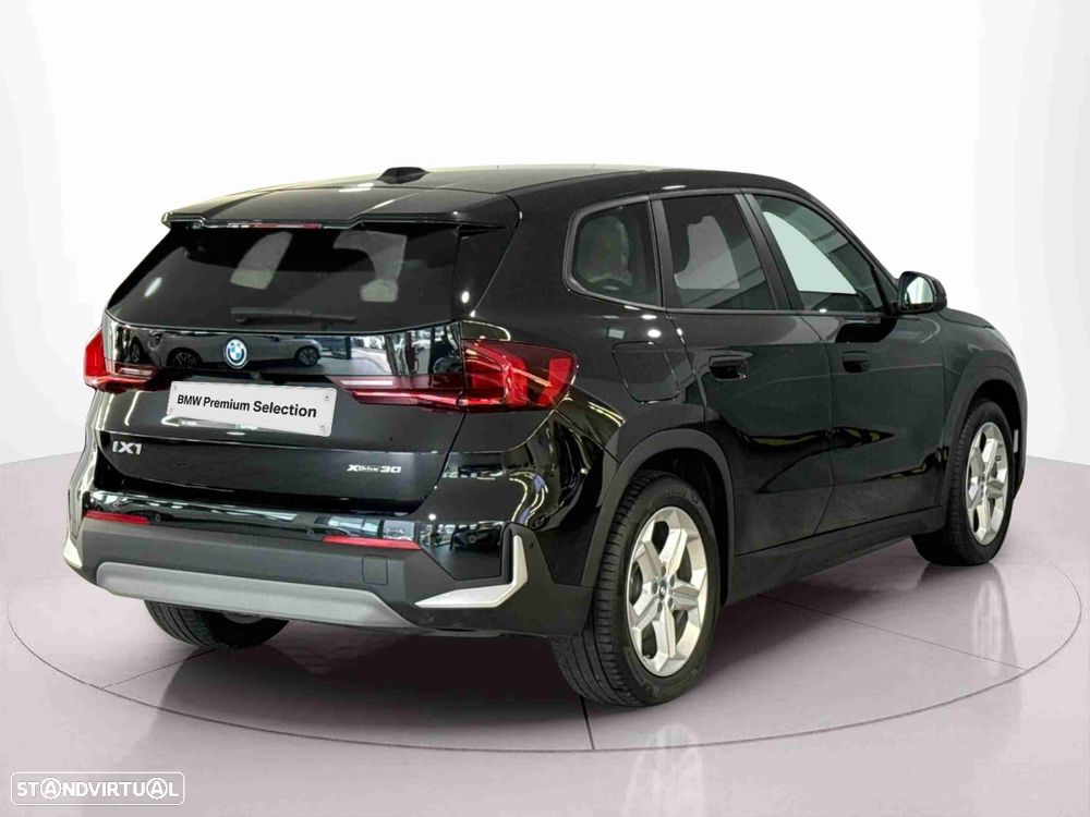 BMW iX1 xDrive30 - 8