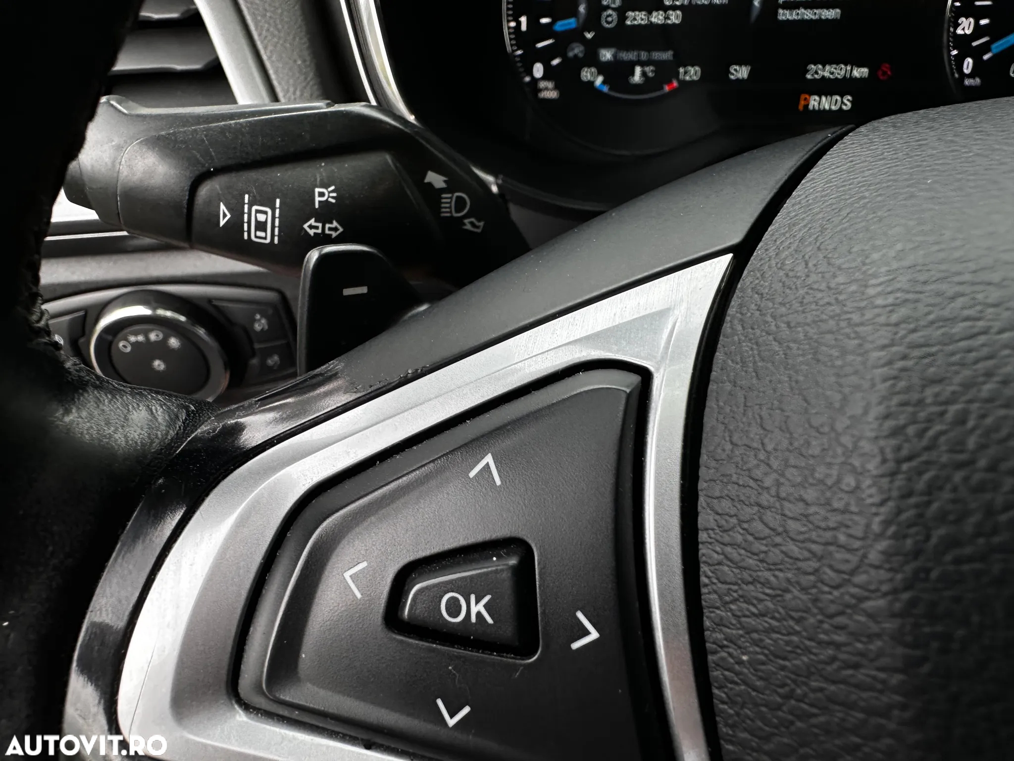 Ford Mondeo 2.0 TDCi Powershift Titanium - 22