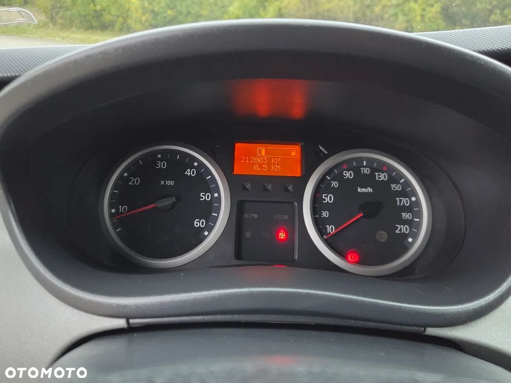 Renault Trafic - 26