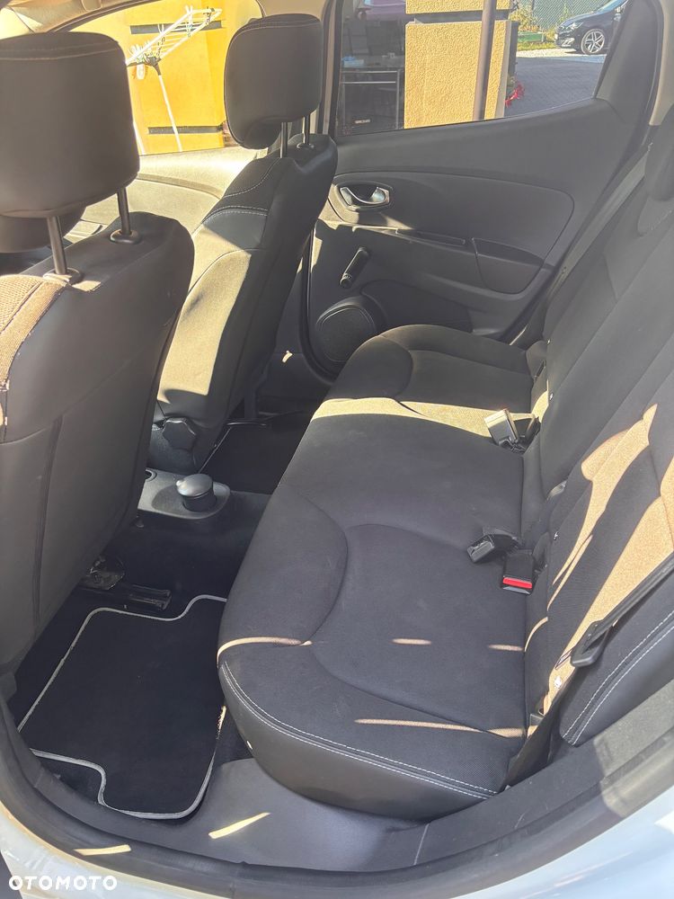 Renault Clio 1.5 dCi Alize - 9