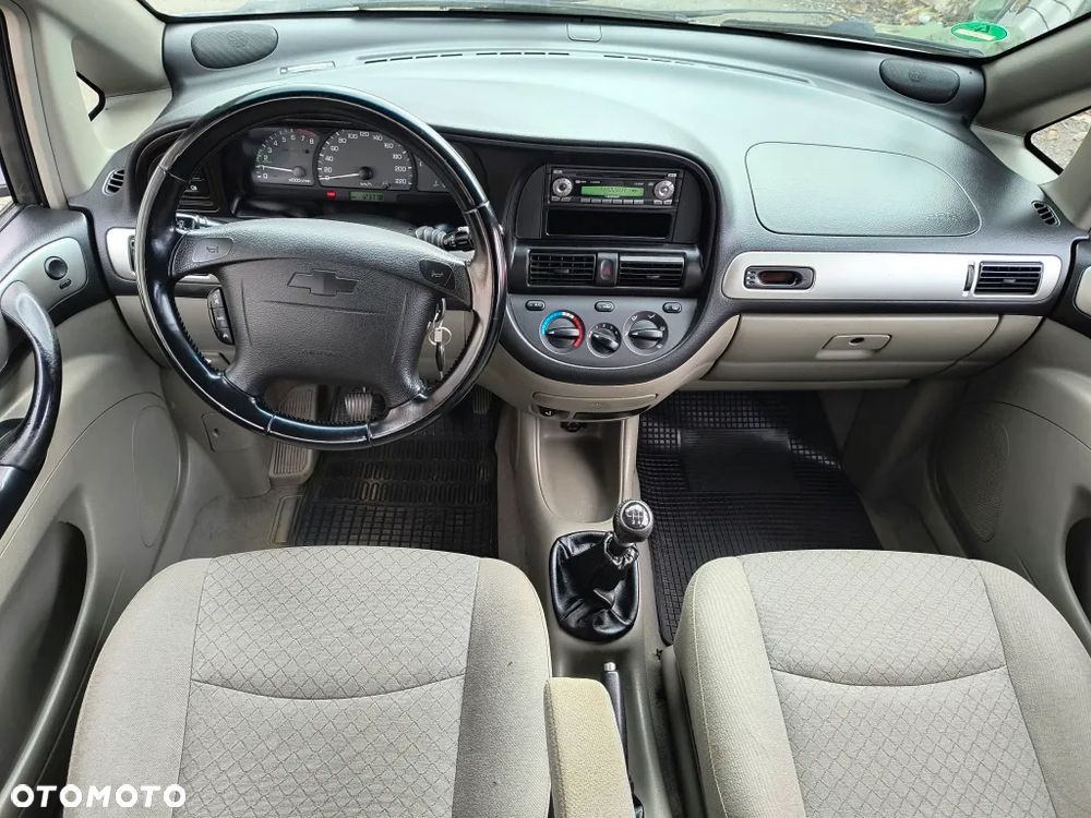Chevrolet Rezzo 1.6 16V SX / Elite - 11