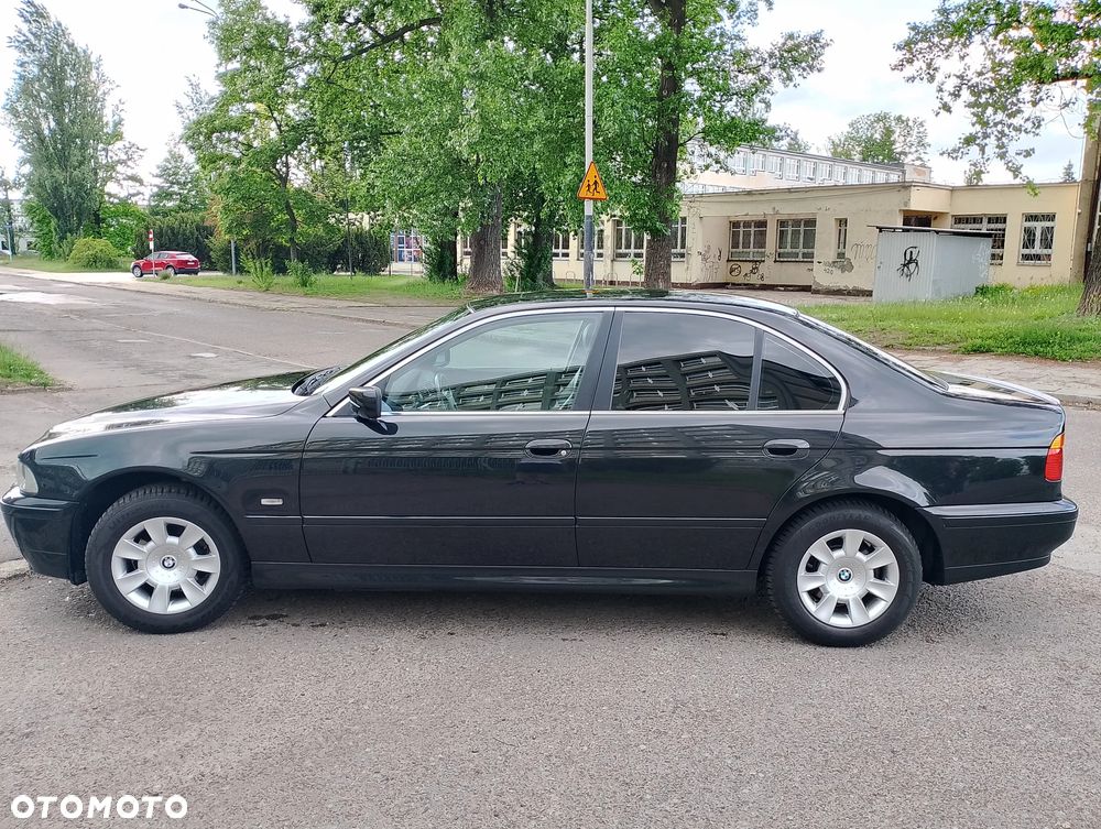 BMW Seria 5 520i - 3