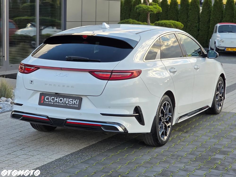 Kia ProCeed - 37