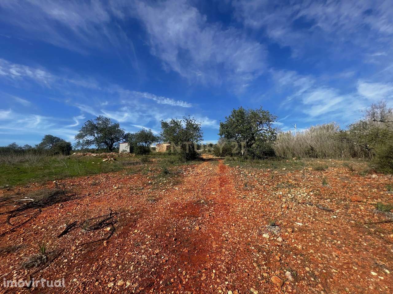 Oportunidade Única na Aldeia da Alfarrobeira – Prédio Misto com Ruína - Grande imagem: 4/10