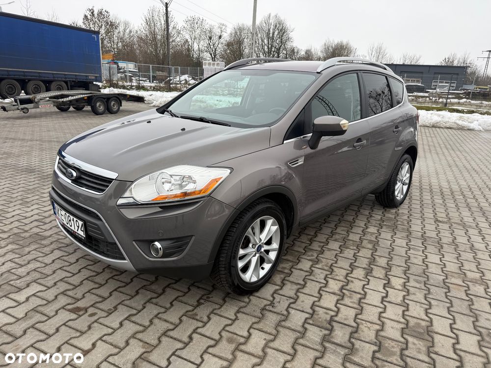 Ford Kuga 2.0 TDCi 2x4 Titanium - 3