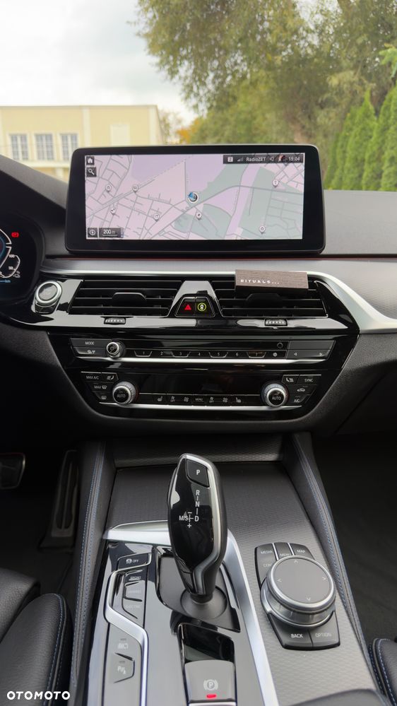 BMW Seria 5 530e xDrive - 10