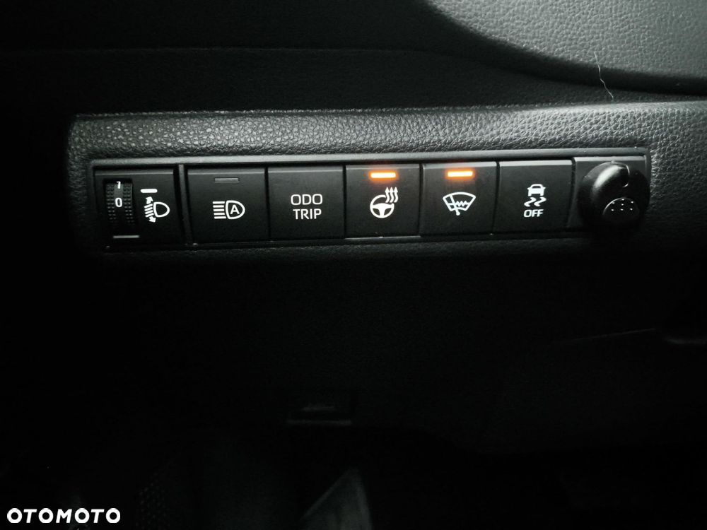 Toyota Corolla 1.8 Hybrid Style - 12