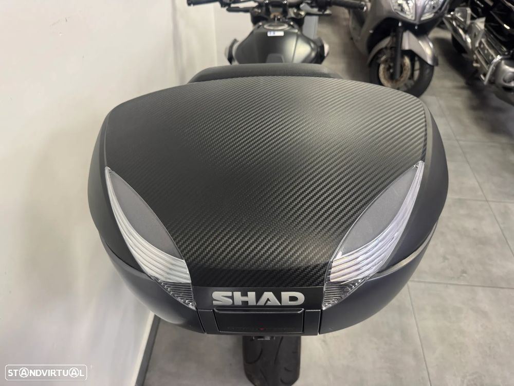 Honda CB 650 R - 9