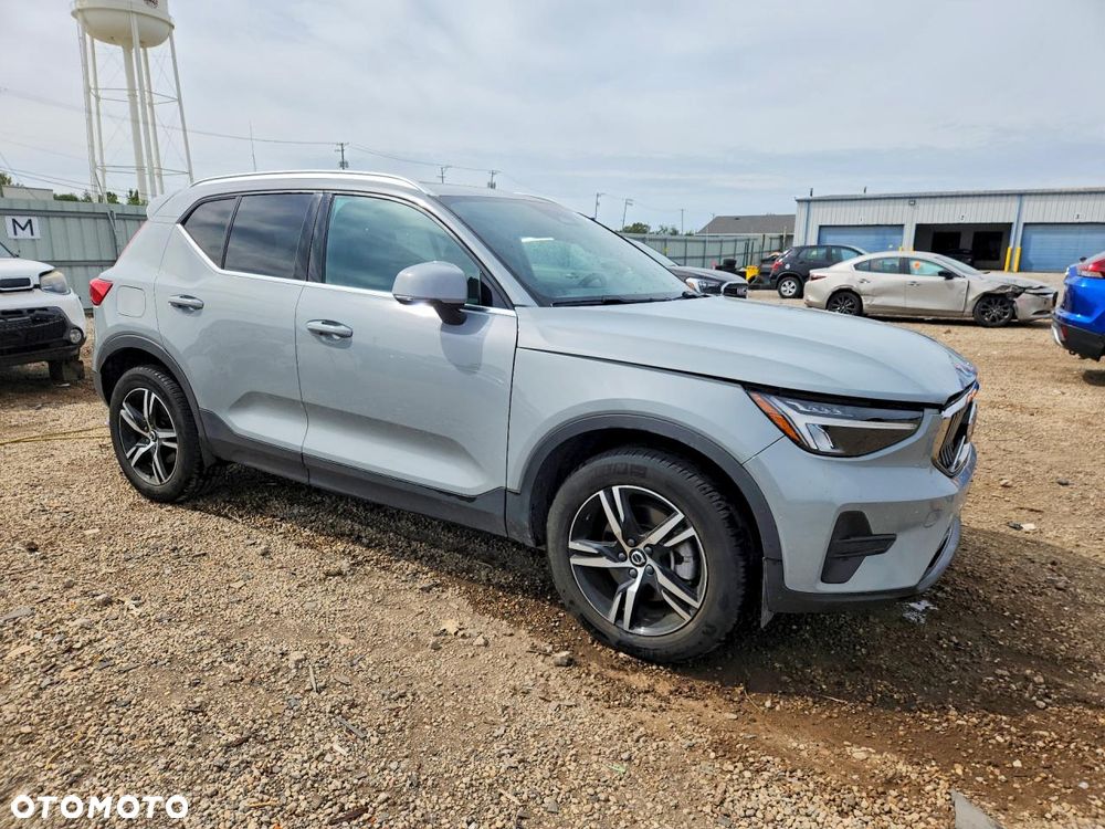 Volvo XC 40 T5 AWD Geartronic Momentum Pro - 5