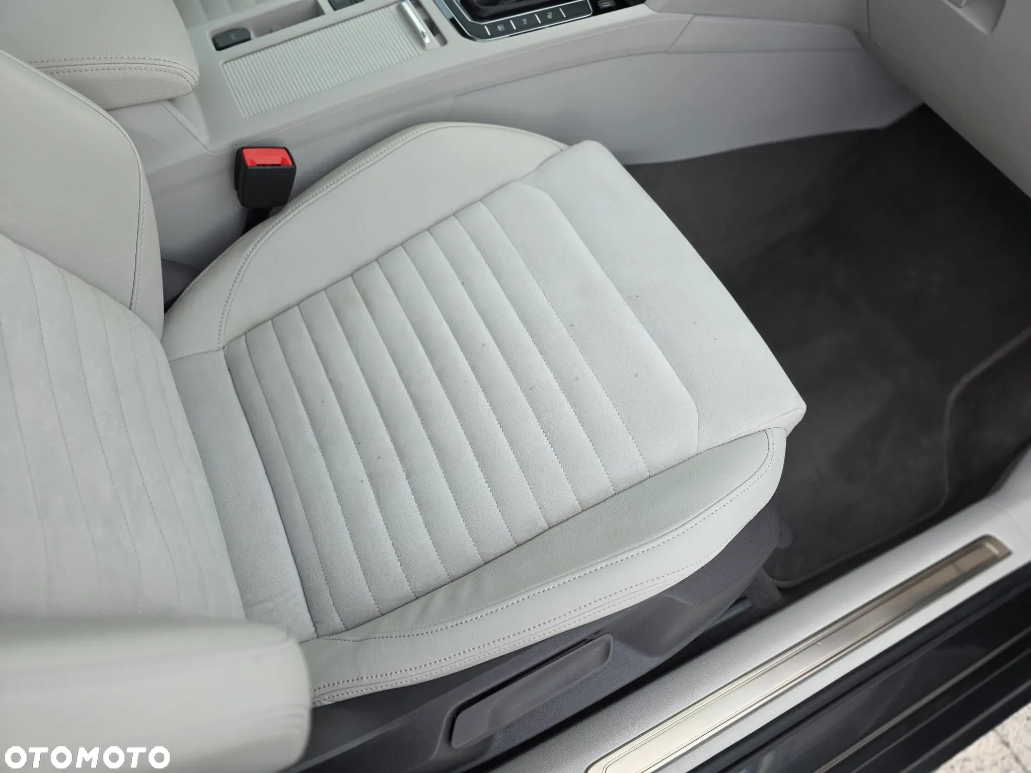 Volkswagen Passat 2.0 TSI 4Mot Elegance DSG - 24