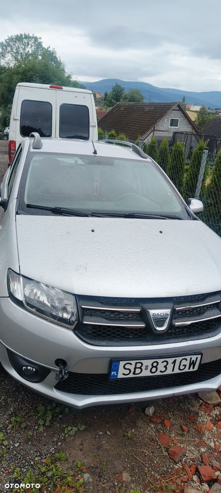 Dacia Logan TCe 90 Celebration - 1