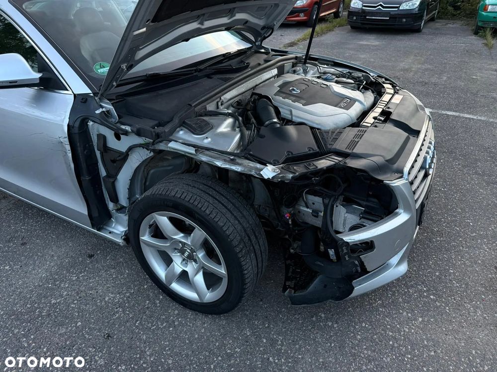 Audi A5 Coupé 2.7 TDI Multitronic - 15