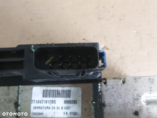 CENTRALNY ZAMEK PRAWY PRZÓD PRAWY PRZEDNI FORD TRANSIT CONNECT - 21