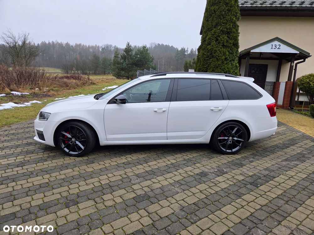 Skoda Octavia 2.0 TDI DSG RS - 6