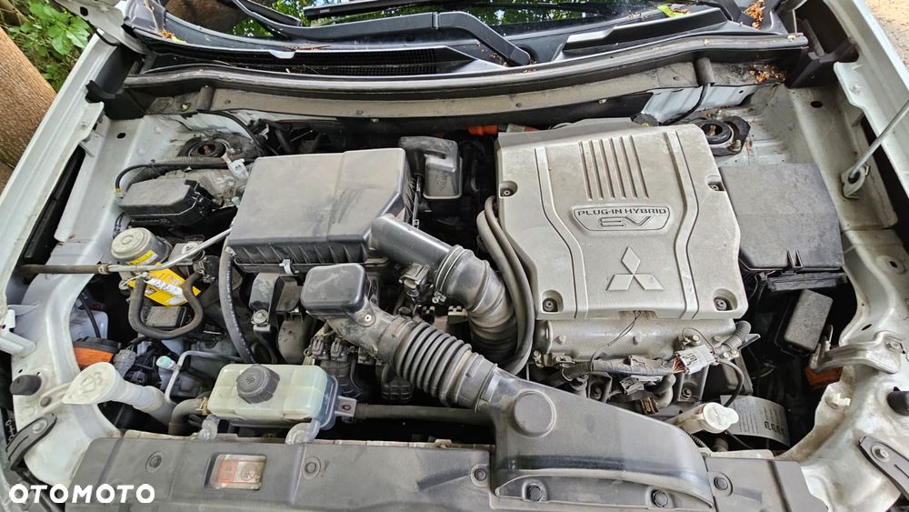 Mitsubishi Outlander Instyle NAVI - 6