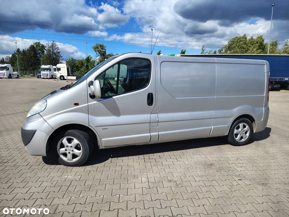 Opel Vivaro - 4
