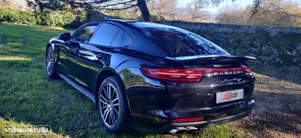 Porsche Panamera Turbo Executive - 10