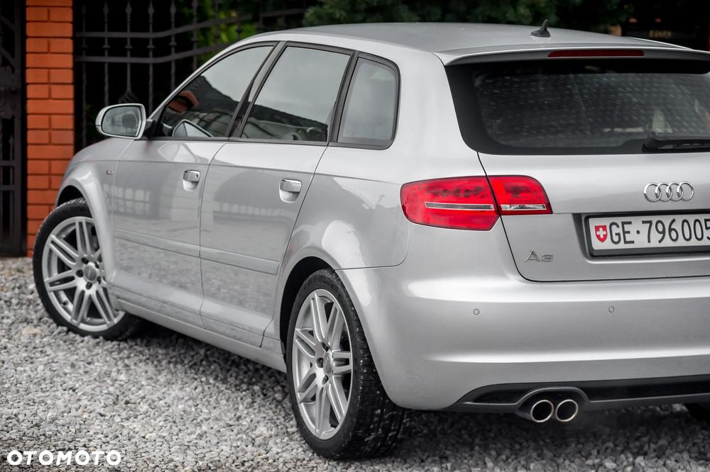 Audi A3 Sportback 2.0 TFSI S line Sportpaket - 8